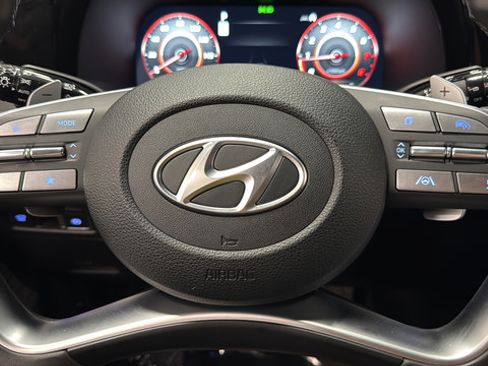Used 2025 Hyundai Palisade Calligraphy AWD/4WD image 16