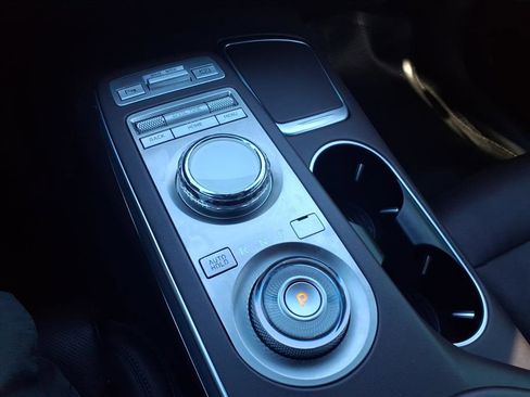 Certified 2023 Genesis GV70 2.5T w/ Advanced Package image 25