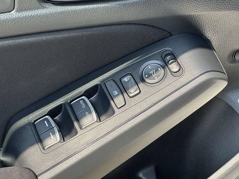 Used 2025 Honda Civic Sport image 15