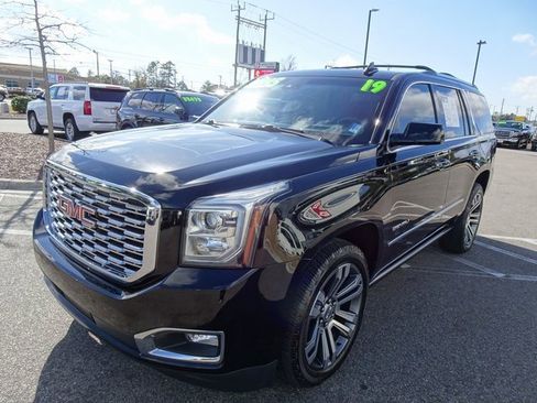 Used 2019 GMC Yukon Denali w/ Denali Ultimate Package image 8