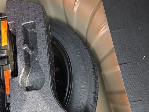 Used 2024 Nissan Kicks SR image 18