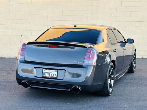 Used 2014 Chrysler 300 SRT8 w/ Leather Interior Group RWD image 5