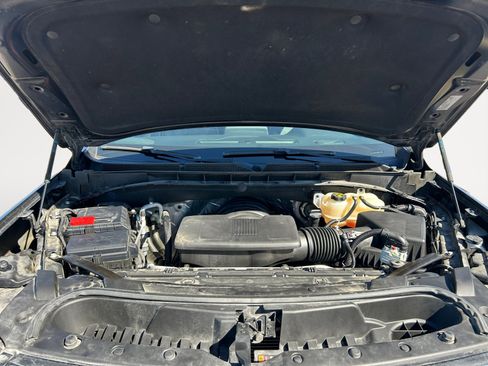 Used 2023 GMC Yukon SLT image 31