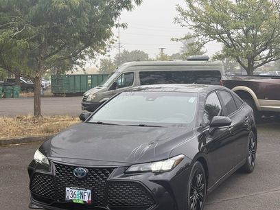 Used 2022 Toyota Avalon XSE
