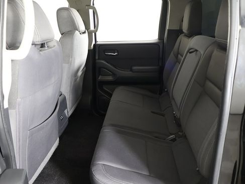 Used 2022 Nissan Frontier SV image 30