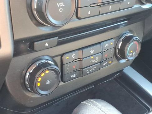 Used 2017 Ford F150 XLT w/ Equipment Group 302A Luxury AWD/4WD image 21