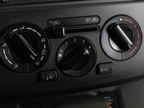 Used 2021 Nissan NV200 SV image 22