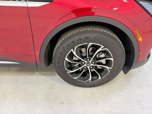 New 2026 Lincoln Nautilus Premier image 30