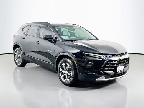 Used 2023 Chevrolet Blazer LT w/ Convenience Package AWD/4WD image 3