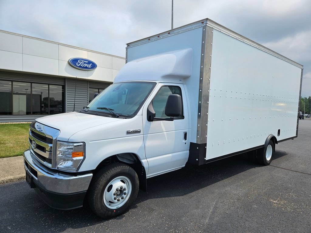 New 2026 Ford E-450 and Econoline 450 Super Duty w/ Shuttle Bus Prep Package RWD image 2