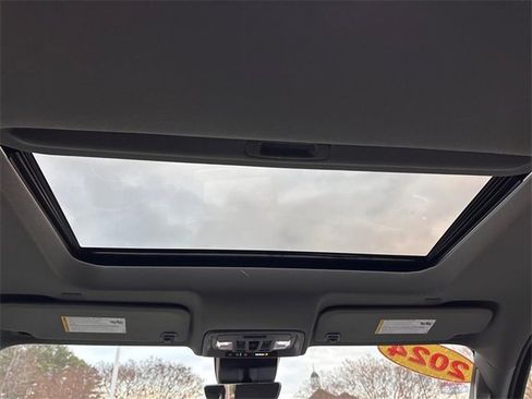 Used 2024 GMC Sierra 1500 Denali w/ Denali Reserve Package image 14