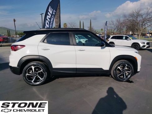 Certified 2023 Chevrolet TrailBlazer RS w/ Sun and Liftgate Package image 11