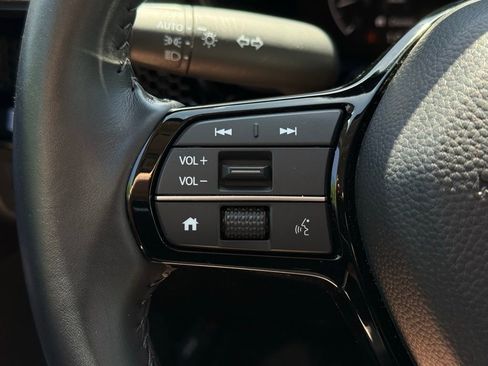 Used 2025 Honda CR-V EX-L image 25