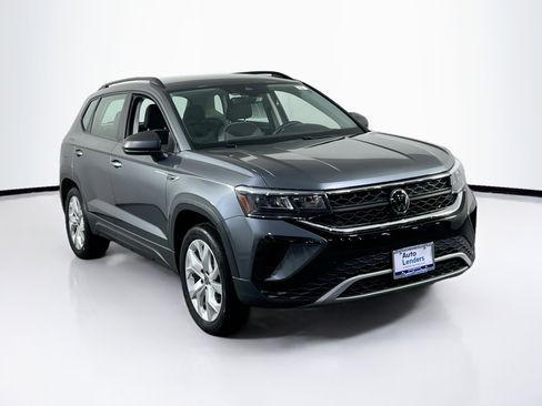 Used 2023 Volkswagen Taos S image 3