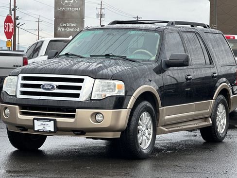 Used 2011 Ford Expedition XLT w/ 201A Rapid Spec Order Code image 8