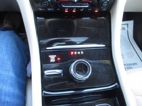 Used 2022 Jeep Grand Cherokee Limited AWD/4WD image 28