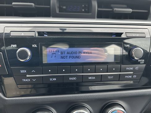 Used 2014 Toyota Corolla L image 12