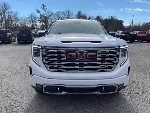 Used 2023 GMC Sierra 1500 Denali w/ Denali Reserve Package image 3