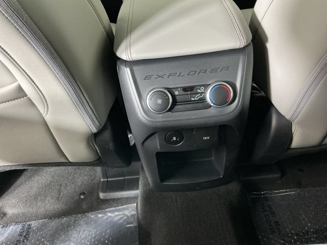 Used 2026 Ford Explorer Active w/ Active Comfort Package AWD/4WD image 26