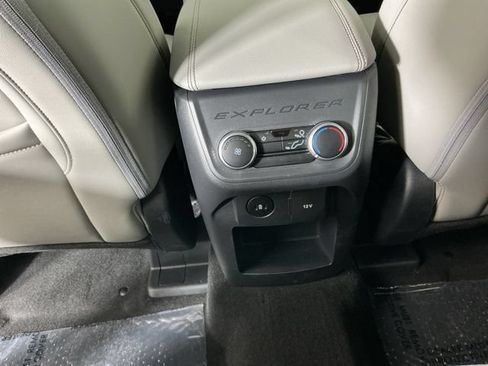 Used 2026 Ford Explorer Active w/ Active Comfort Package AWD/4WD image 26