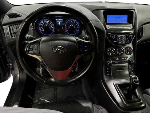 Used 2015 Hyundai Genesis 3.8 RWD image 28