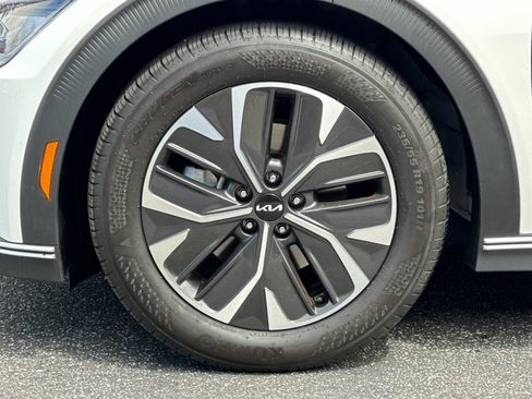Certified 2024 Kia EV6 Light RWD image 35