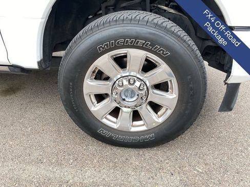 Used 2022 Ford F250 Platinum w/ FX4 Off-Road Package AWD/4WD image 9