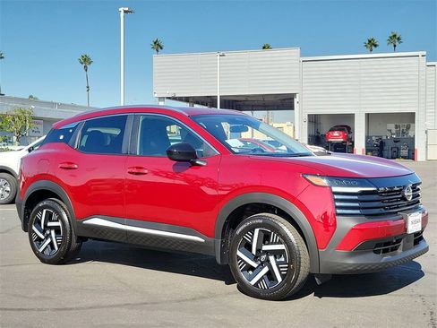 New 2026 Nissan Kicks SV w/ SV Premium Package image 4