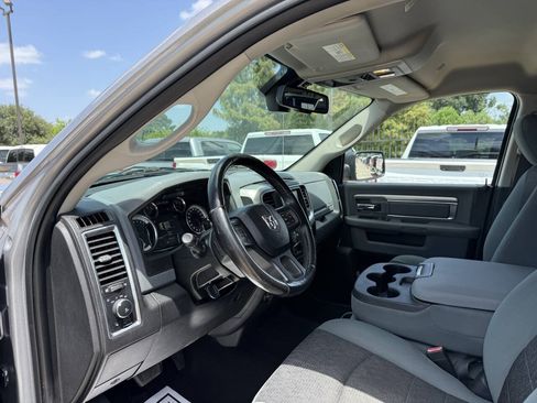Used 2019 RAM 1500 Big Horn RWD image 6