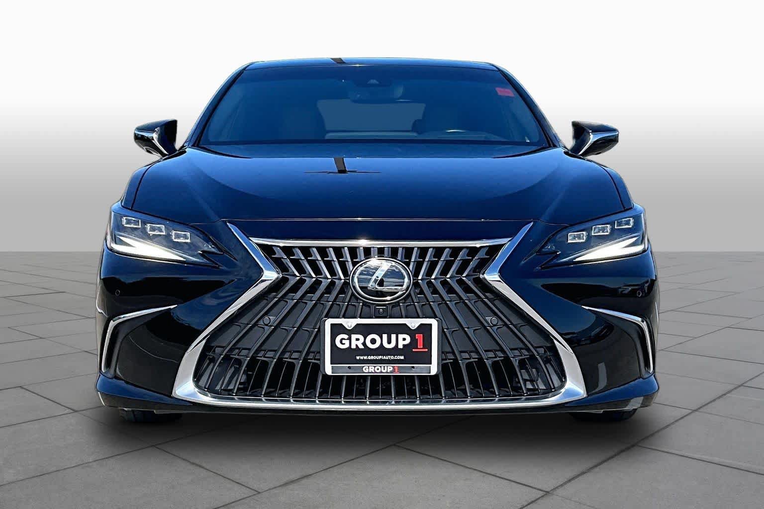 Used 2024 Lexus ES 350 Ultra Luxury w/ Accessory Package (Z2) FWD image 4