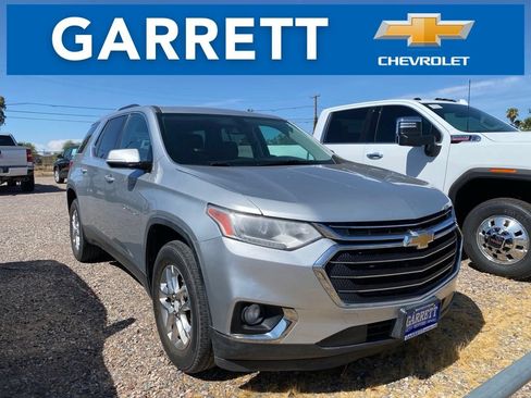 Used 2018 Chevrolet Traverse LT FWD image 1