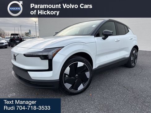 New 2026 Volvo EX30 Plus image 3