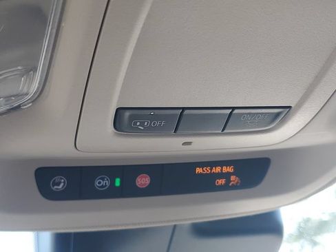 Certified 2021 Buick Envision Preferred FWD image 30