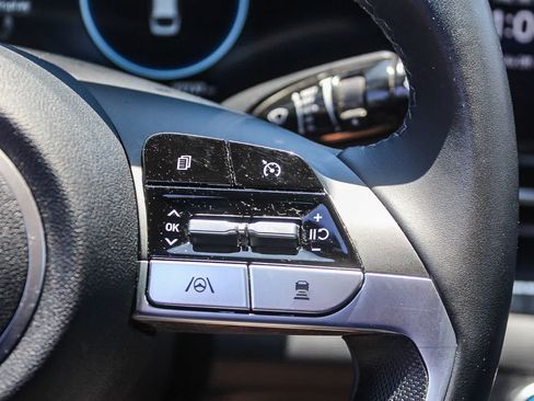 Used 2023 Hyundai Elantra SEL w/ Convenience Package FWD image 31