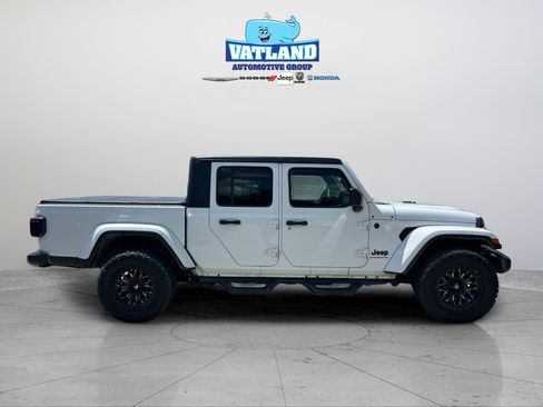 Used 2024 Jeep Gladiator Sport AWD/4WD image 6