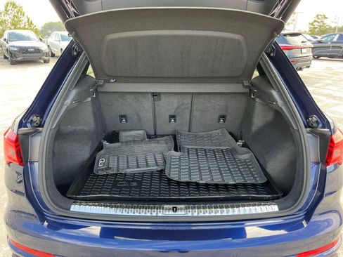 Certified 2022 Audi Q3 2.0T Premium Plus w/ Premium Plus Package image 18