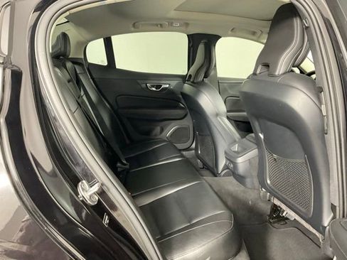 Used 2024 Volvo S60 B5 Core FWD image 29