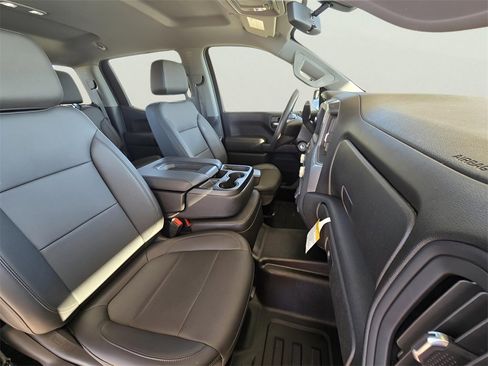 Used 2021 GMC Sierra 1500 Base w/ Fleet Convenience Package image 5