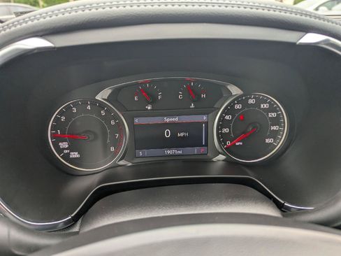 Used 2023 Chevrolet Blazer LT AWD/4WD image 19