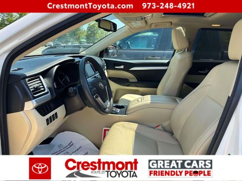 Certified 2016 Toyota Highlander XLE AWD/4WD image 15