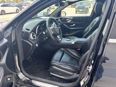 Used 2018 Mercedes-Benz GLC 300 image 8