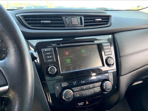 Used 2020 Nissan Rogue SL image 35