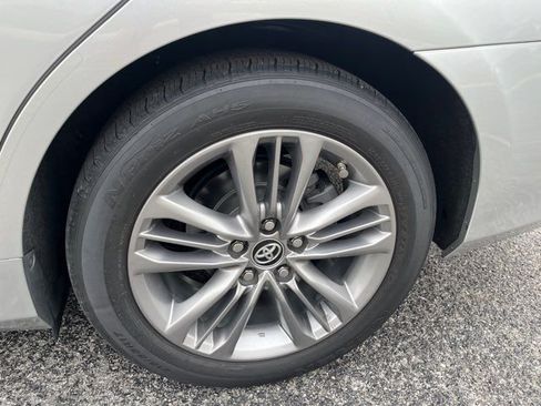 Used 2015 Toyota Camry SE image 8