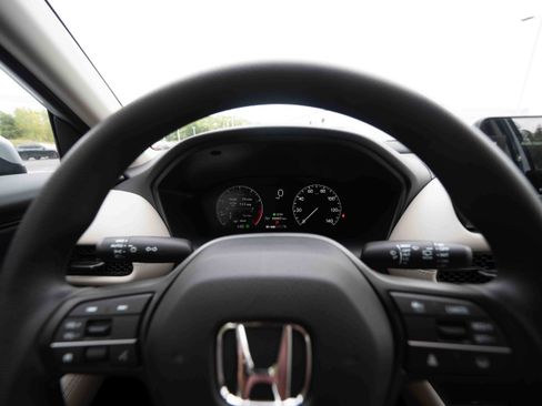 New 2026 Honda HR-V LX image 15