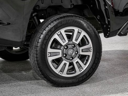 Used 2015 Toyota Tundra SR image 54