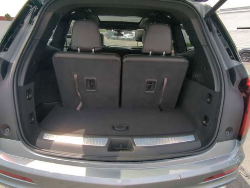 Used 2025 Cadillac XT6 Luxury image 26