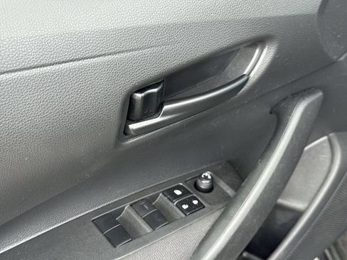 Used 2022 Toyota Corolla LE FWD image 20