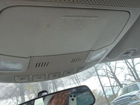 Used 2018 Ford Fusion SE w/ Fusion SE Technology Package image 37