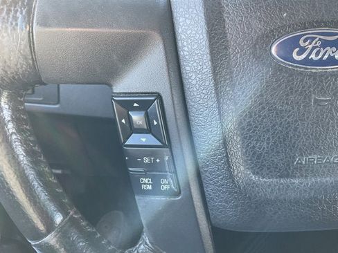 Used 2013 Ford F150 XLT w/ XLT Chrome Pkg image 11