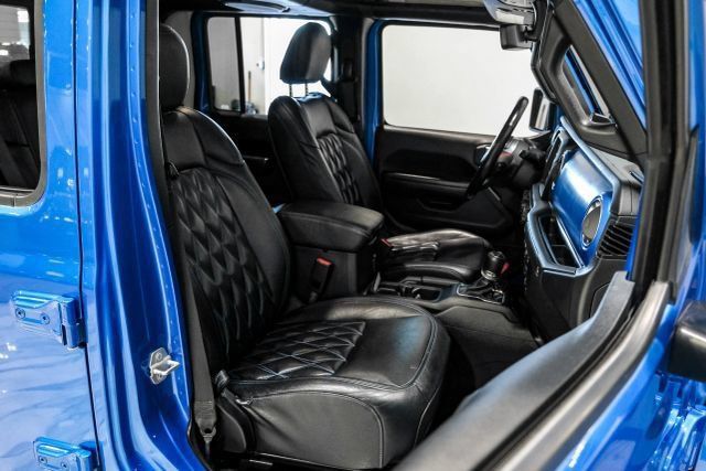 Used 2020 Jeep Gladiator Rubicon AWD/4WD image 32